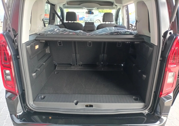Toyota Proace City Verso cena 151900 przebieg: 1, rok produkcji 2024 z Bodzentyn małe 631